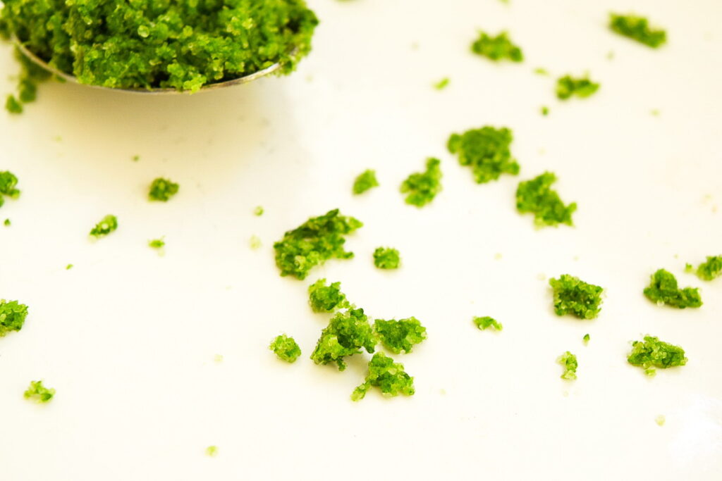 Ароматная зеленая соль — приправа к любому рецепту