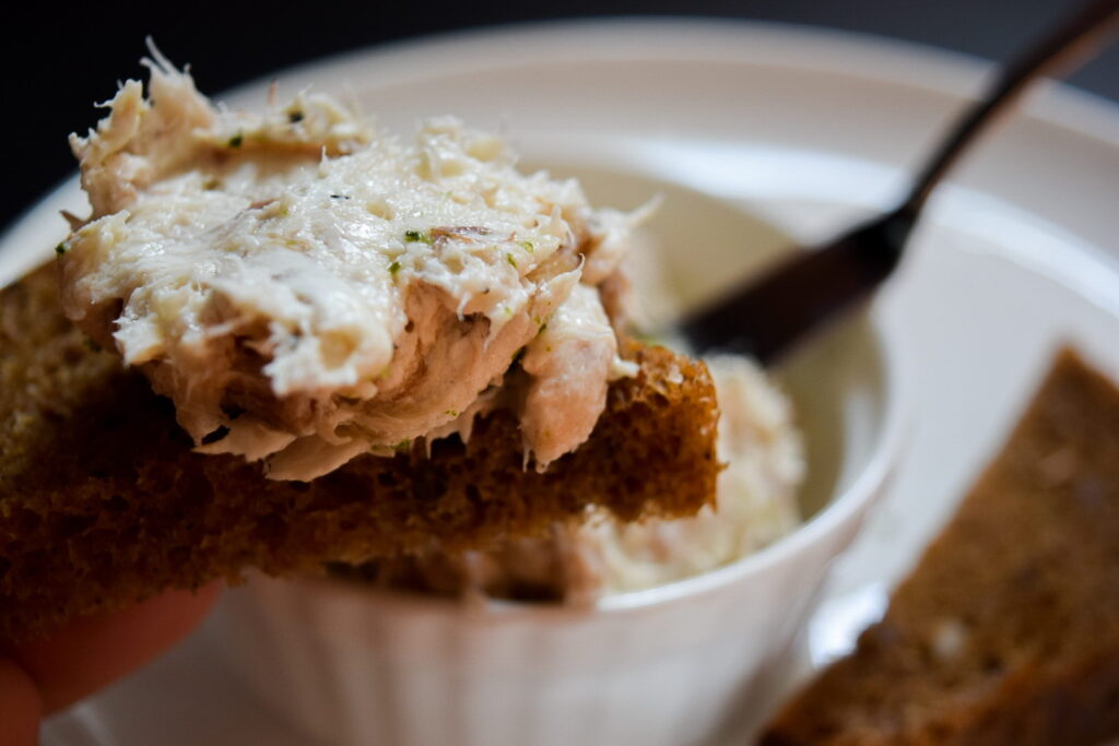 Рийет из скумбрии — потрясающе простой рецепт сливочной закуски