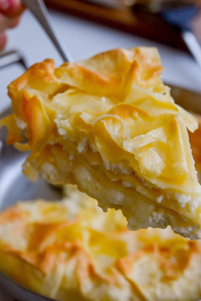 Сабурани — сырный пирог кавказской кухни