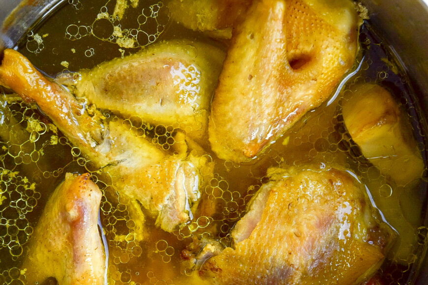 Рецепт куриного бульона — 8 секретов удивительного вкуса - СделаемВкусно.ру