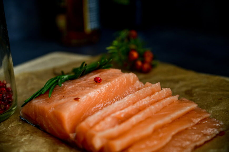 Как засолить красную рыбу в домашних условиях (слабосоленая семга ...