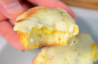 Хлеб с сыром и чесноком в духовке — вкусный сырный завтрак