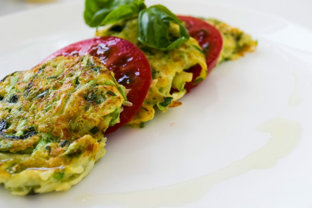 10 простых и вкусных рецептов оладий — лучшего завтрака и не придумать