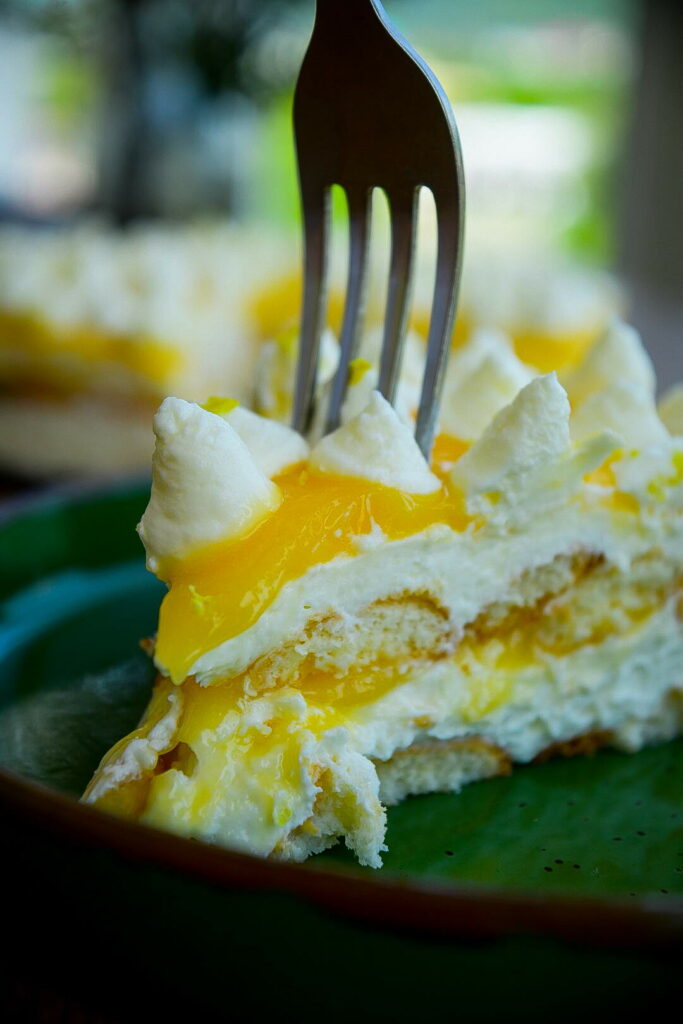 Лимонный тирамису — идеальный весенний и летний десерт