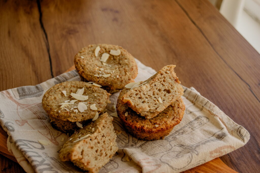 Яблочные маффины без глютена, сахара, яиц и лактозы
