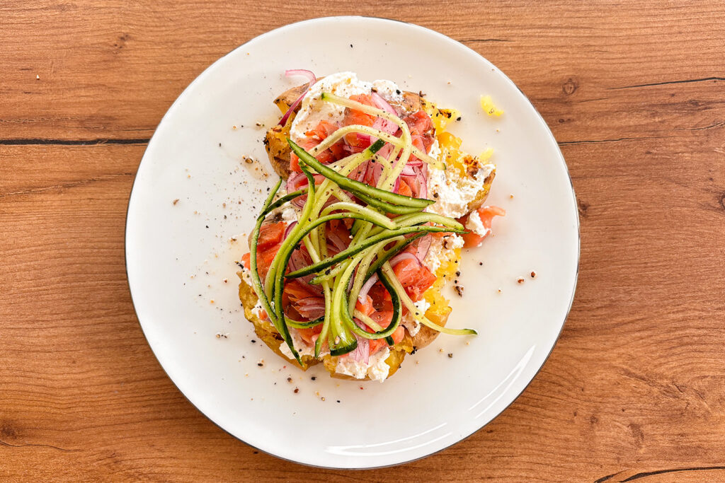 Картофель на гриле с горбушей — когда хочется вкусно, но не хочется долго