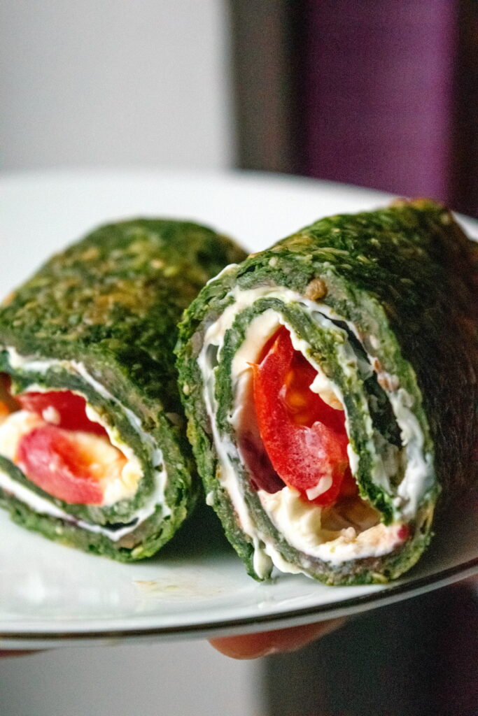 Лепешки из шпината и сыра без муки — быстрый рецепт в духовке