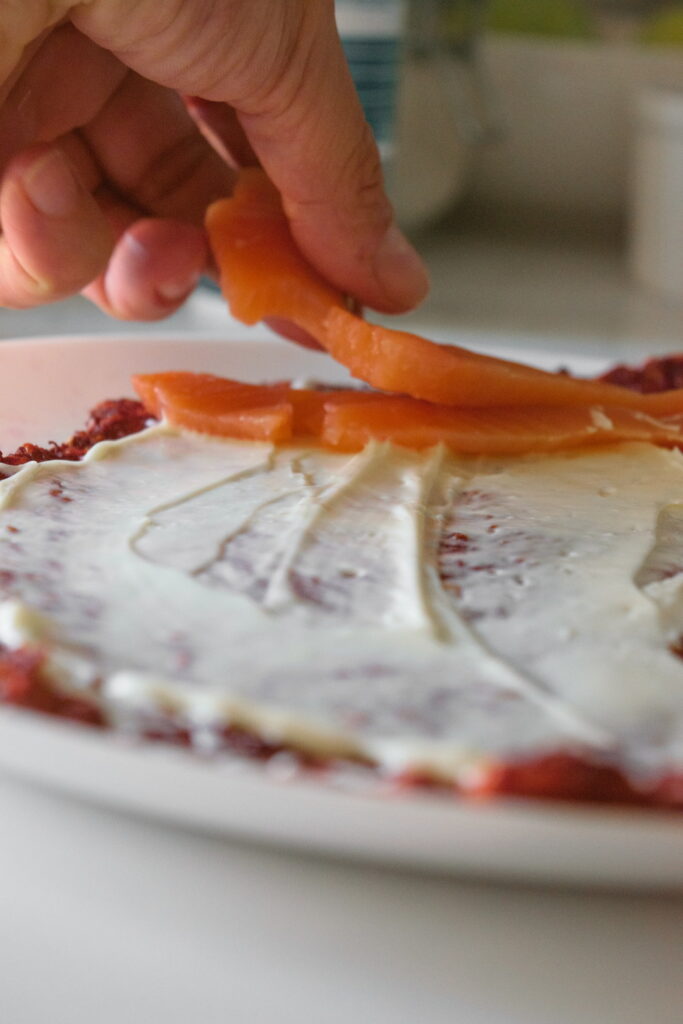 Свекольная лепешка с сыром без муки — быстрый рецепт в духовке