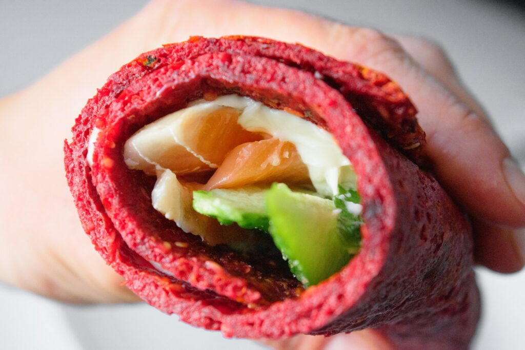 Свекольная лепешка с сыром без муки — быстрый рецепт в духовке